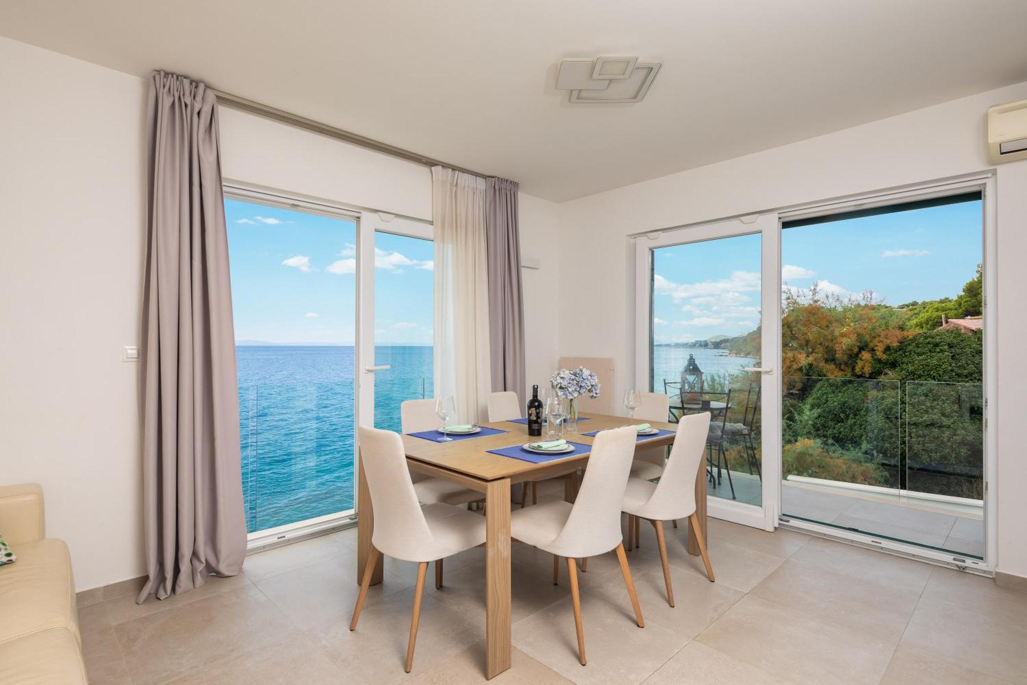 ספליט Epetium Beach Villa מראה חיצוני תמונה