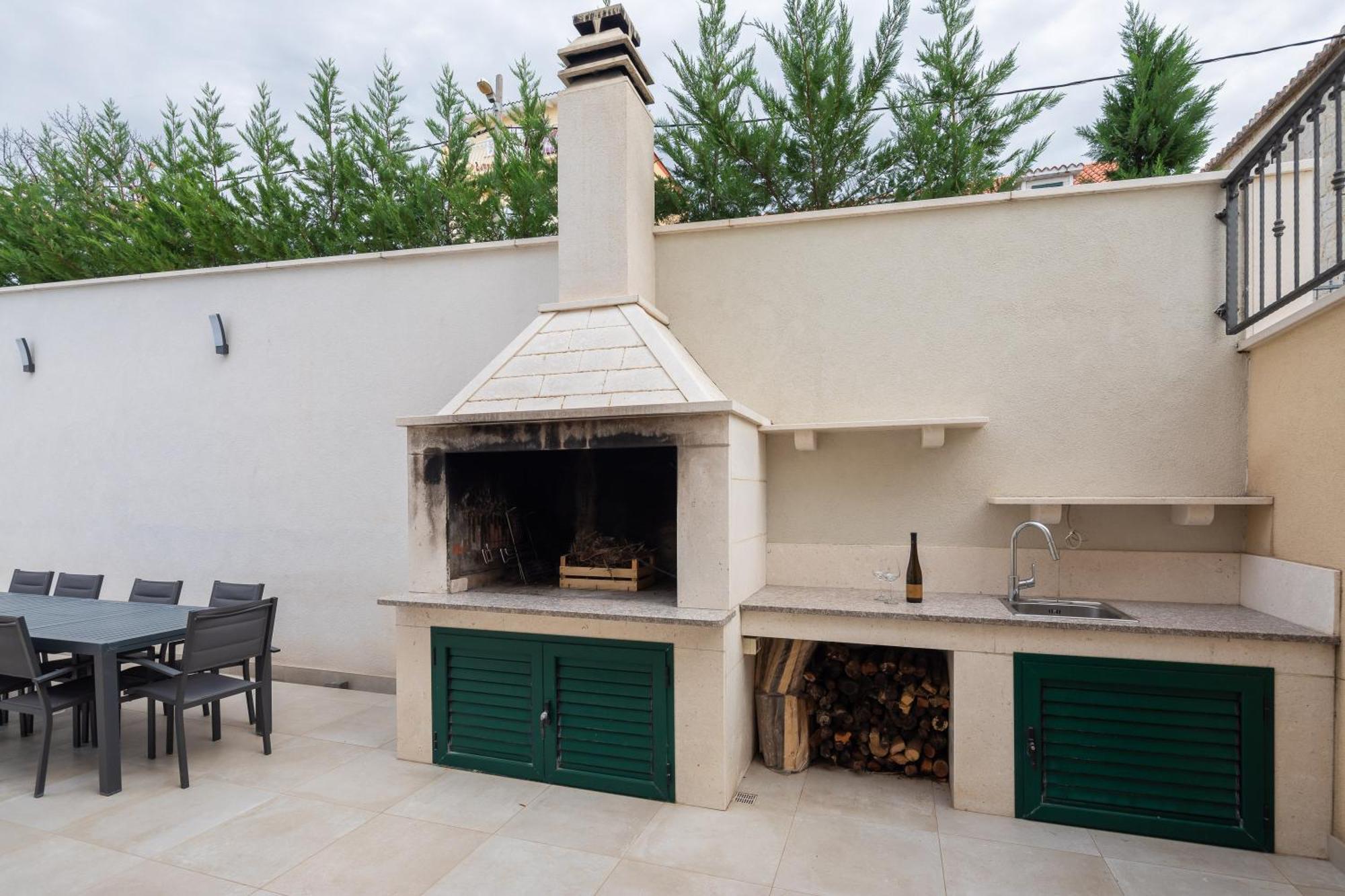 ספליט Epetium Beach Villa מראה חיצוני תמונה