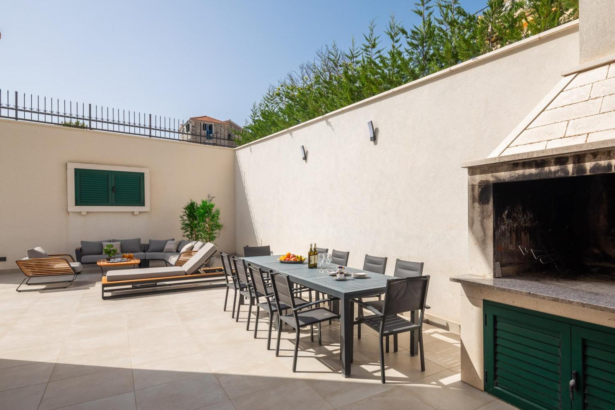 ספליט Epetium Beach Villa מראה חיצוני תמונה