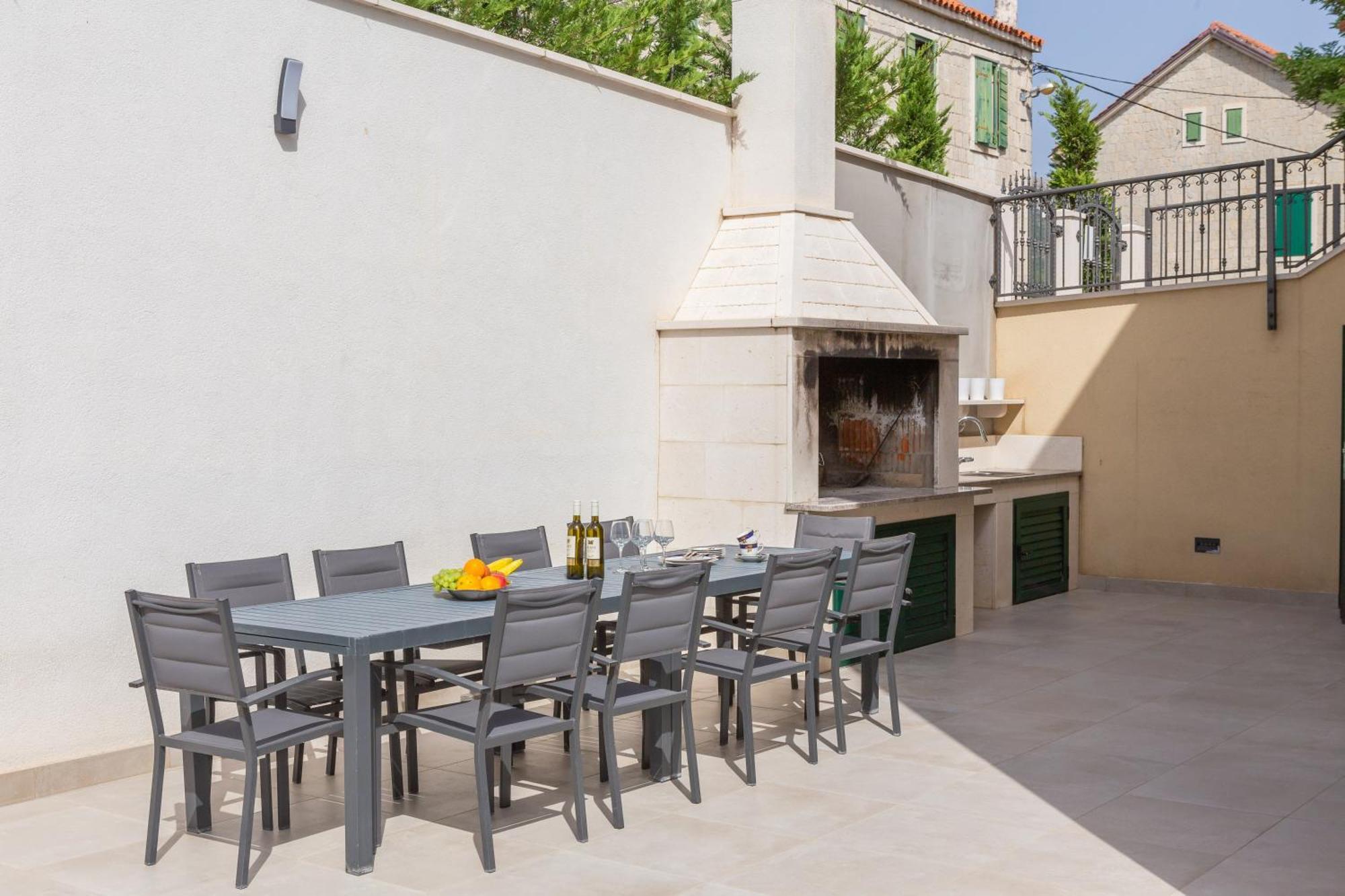ספליט Epetium Beach Villa מראה חיצוני תמונה