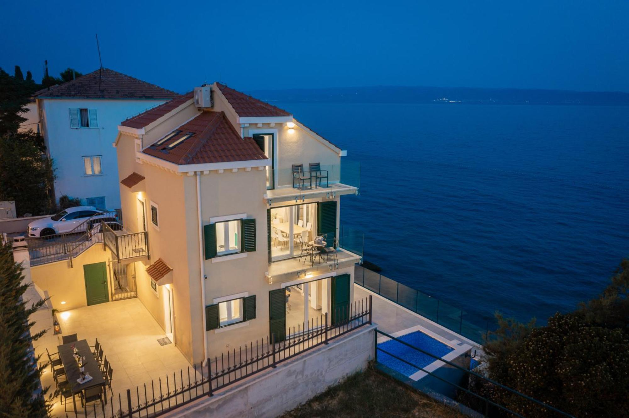 ספליט Epetium Beach Villa מראה חיצוני תמונה