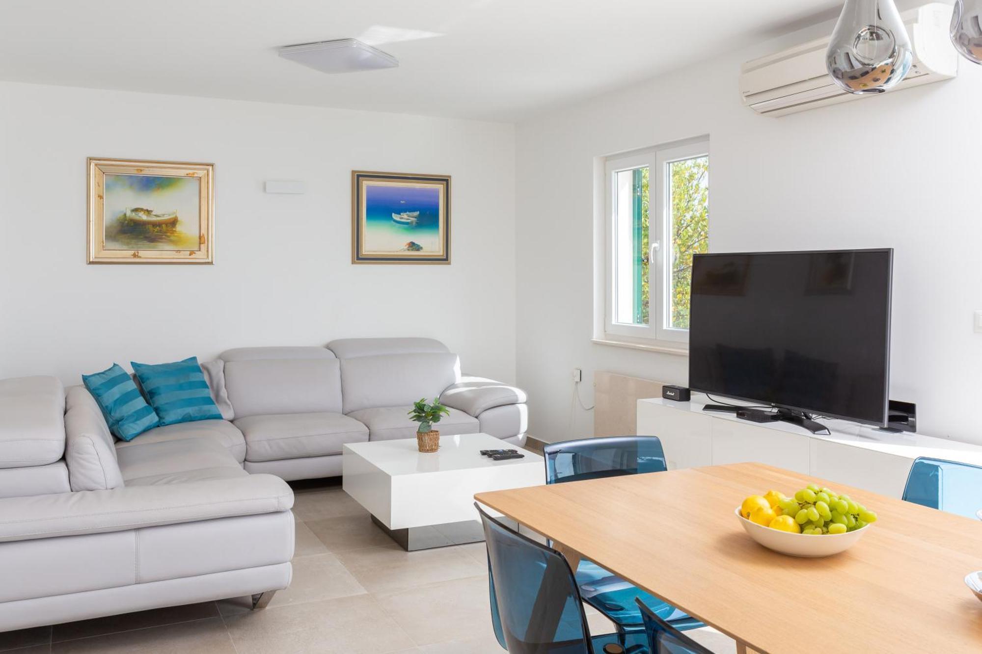 ספליט Epetium Beach Villa מראה חיצוני תמונה